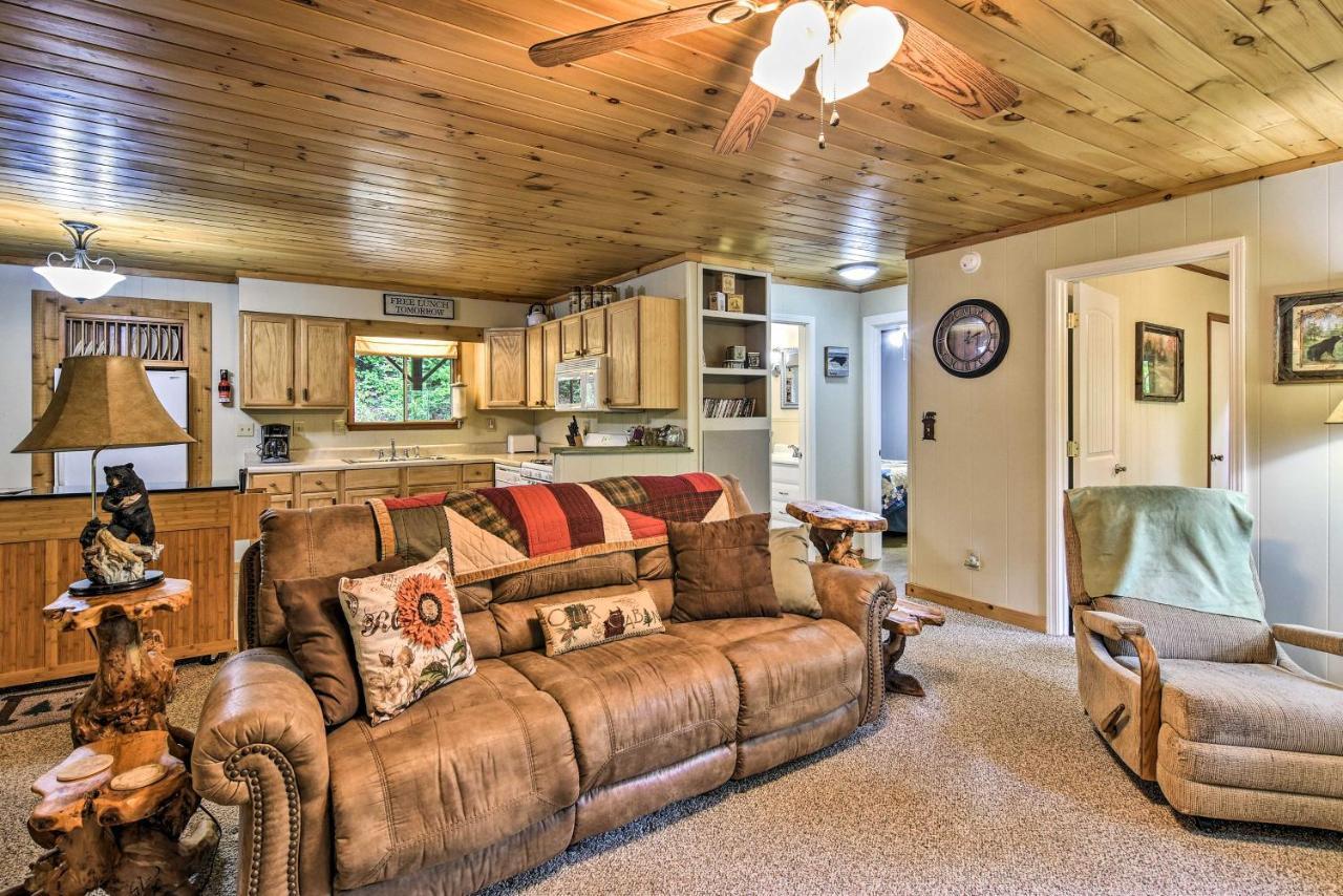 Robbinsville Cabin With Deck 3 Mi To Fontana Lake! Zewnętrze zdjęcie